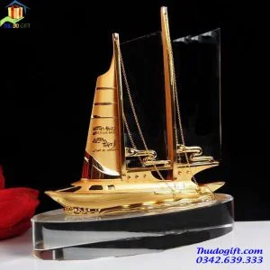 Biểu trưng pha lê Thủ Đô - BPT32