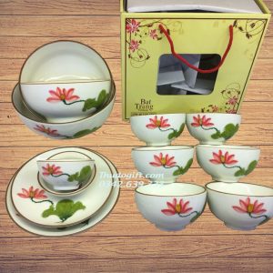 Bộ đồ ăn vẽ tay men kem 13 món