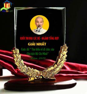 Biểu trưng pha lê cuộc thi