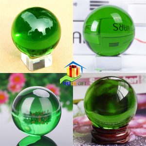 Quả cầu pha lê màu xanh lá cây 2 Quả cầu pha lê phong thủy màu xanh lá cây