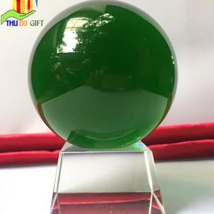Quả cầu pha lê phong thủy màu xanh lá cây