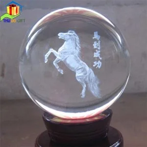 Quả cầu pha lê phong thủy Tuổi Ngọ
