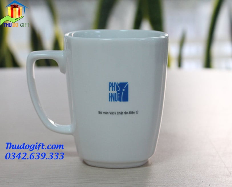 Tổng hợp những mẫu quà tặng cốc sứ đẹp, giá rẻ 4 Coc quai vuong ML 2