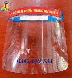 Kính chống Covid-19 in logo, kính chắn Covid19