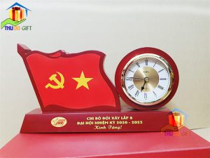 Đồng hồ để bàn