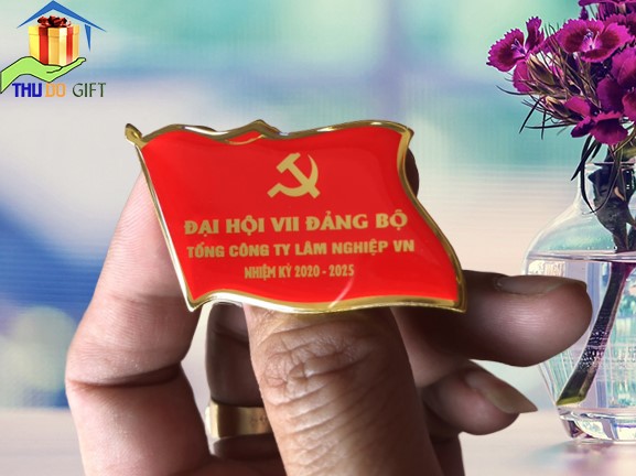 Huy hiệu đại hội Tổng công ty Lâm Nghiệp Việt Nam