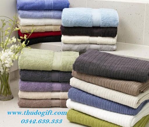 các mẫu và màu của khăn tắm cho khách sạn
