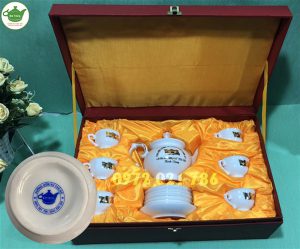 Logo gốm sứ Thủ Đô