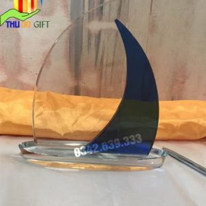 Biểu trưng pha lê cánh buồm