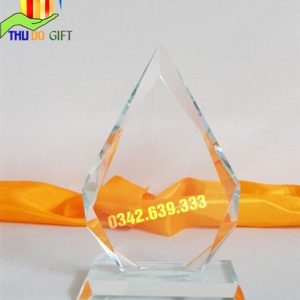 Biểu trưng pha lê hình ngọn giáo đẹp cao cấp
