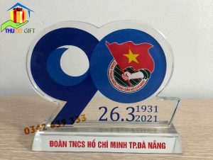 Qùa tặng 90 năm thành lập đoàn TNCS Hồ Chí Minh