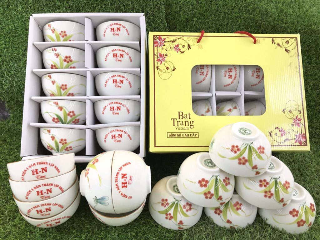 Bộ đồ ăn Bát Tràng họa tiết hoa Bộ đồ ăn Bát Tràng họa tiết hoa