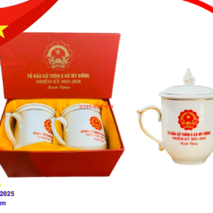 Bộ 2 cốc sứ kẻ chỉ vàng làm quà tặng đại hội Đảng bộ