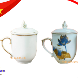 Quà Tặng Đại Hội Đảng 04: Cốc Sứ Bát Tràng Có Nắp In Logo Đại hội Đảng 2 Cốc trắng sứ sau kẻ chỉ và in hoa văn vàng kim