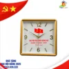 Đồng hồ treo tường hình vuông in logo