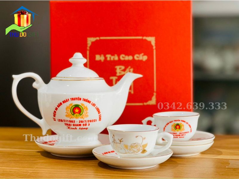 In logo bộ ấm chén quà tặng trong các lễ kỷ niệm, các ngày lễ In logo bộ ấm chén quà tặng trong các lễ kỷ niệm, các ngày lễ