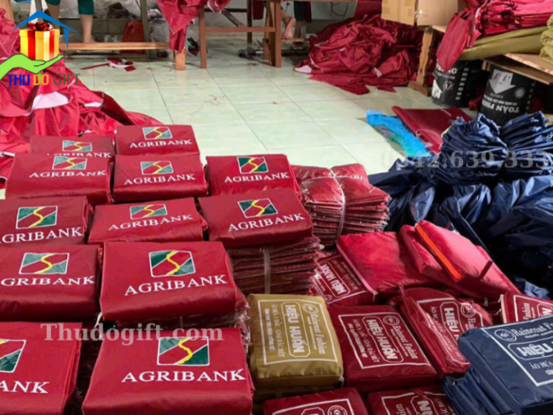 Áo mưa in logo doanh nghiệp Áo mưa in logo doanh nghiệp