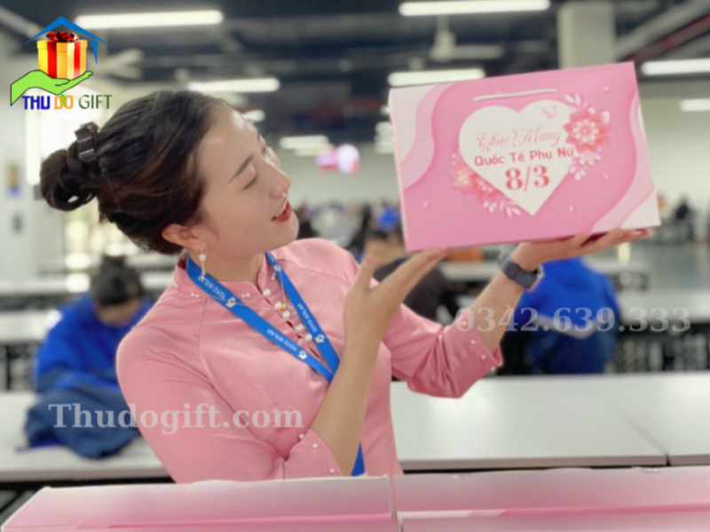 Quà tặng ý nghĩa cho nhân viên Quà tặng ý nghĩa cho nhân viên