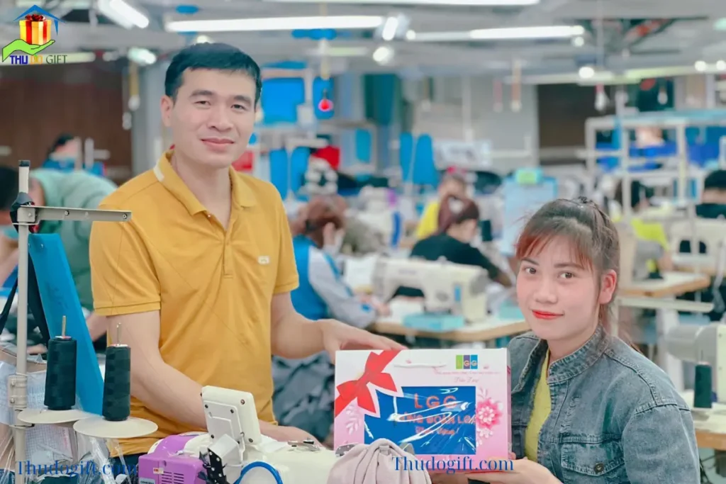 Ý nghĩa tặng quà 8 tháng 3 Khăn bông quà tặng 8/3 cho chị em công ty